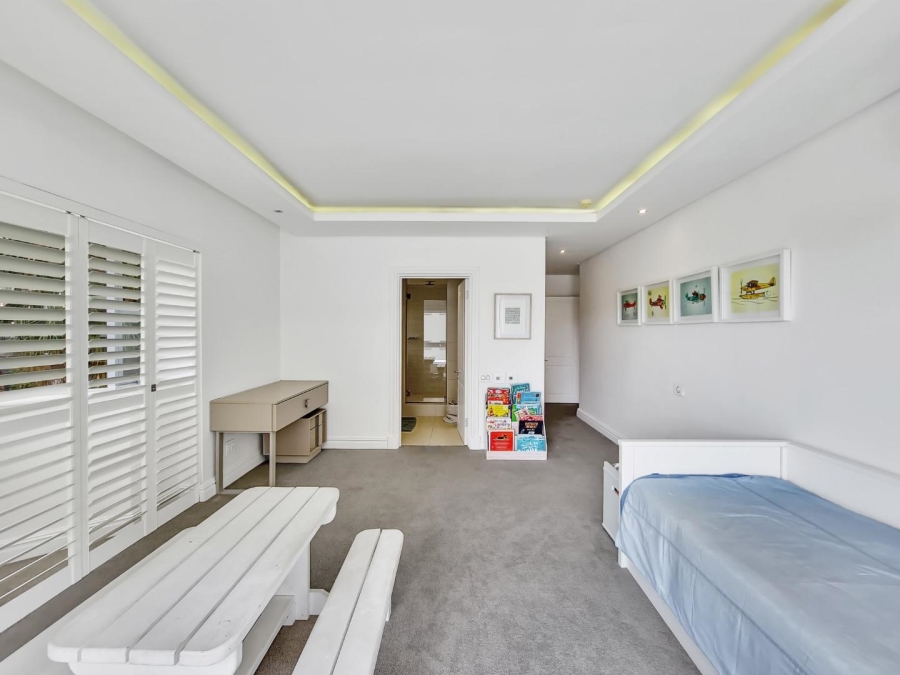 4 Bedroom Property for Sale in Mouille Point Western Cape